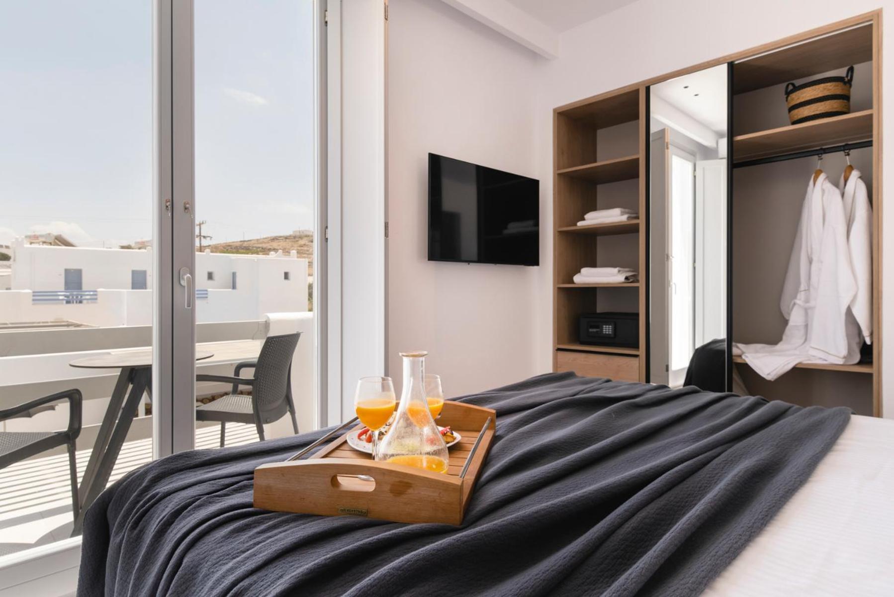 Quartano Suites By Heliessa, Adults Only Náousa Buitenkant foto