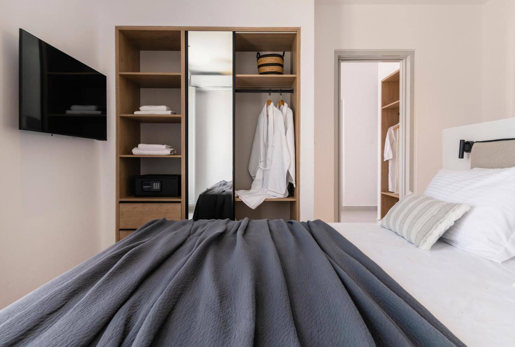 Quartano Suites By Heliessa, Adults Only Náousa Buitenkant foto