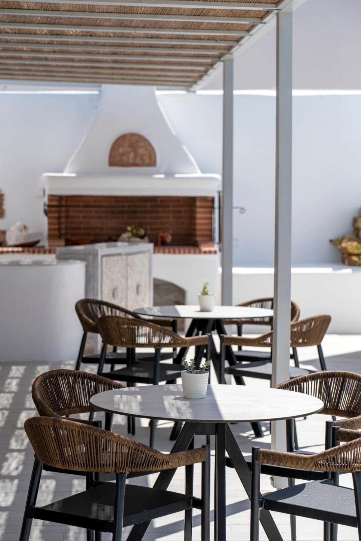 Quartano Suites By Heliessa, Adults Only Náousa Buitenkant foto