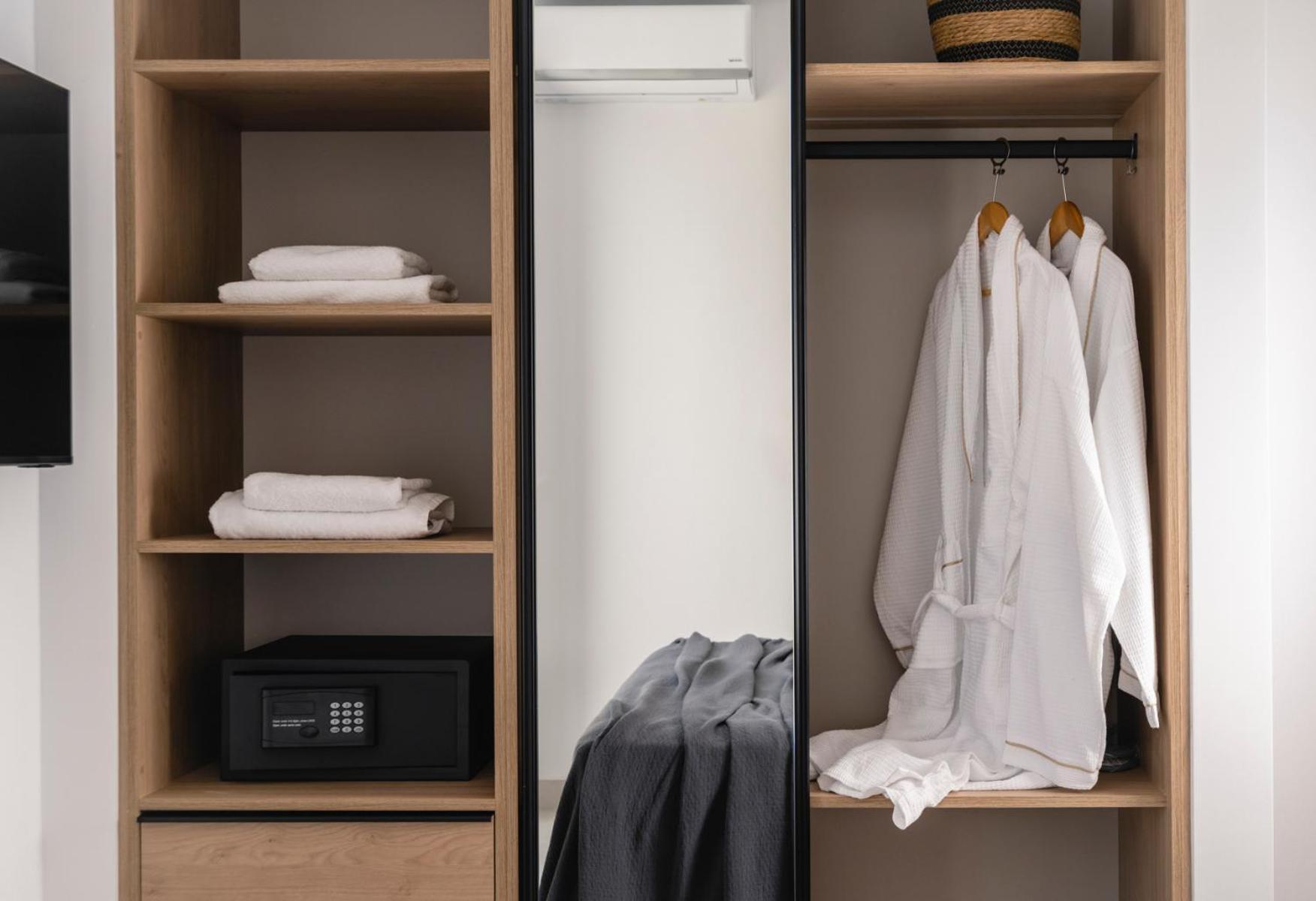 Quartano Suites By Heliessa, Adults Only Náousa Buitenkant foto