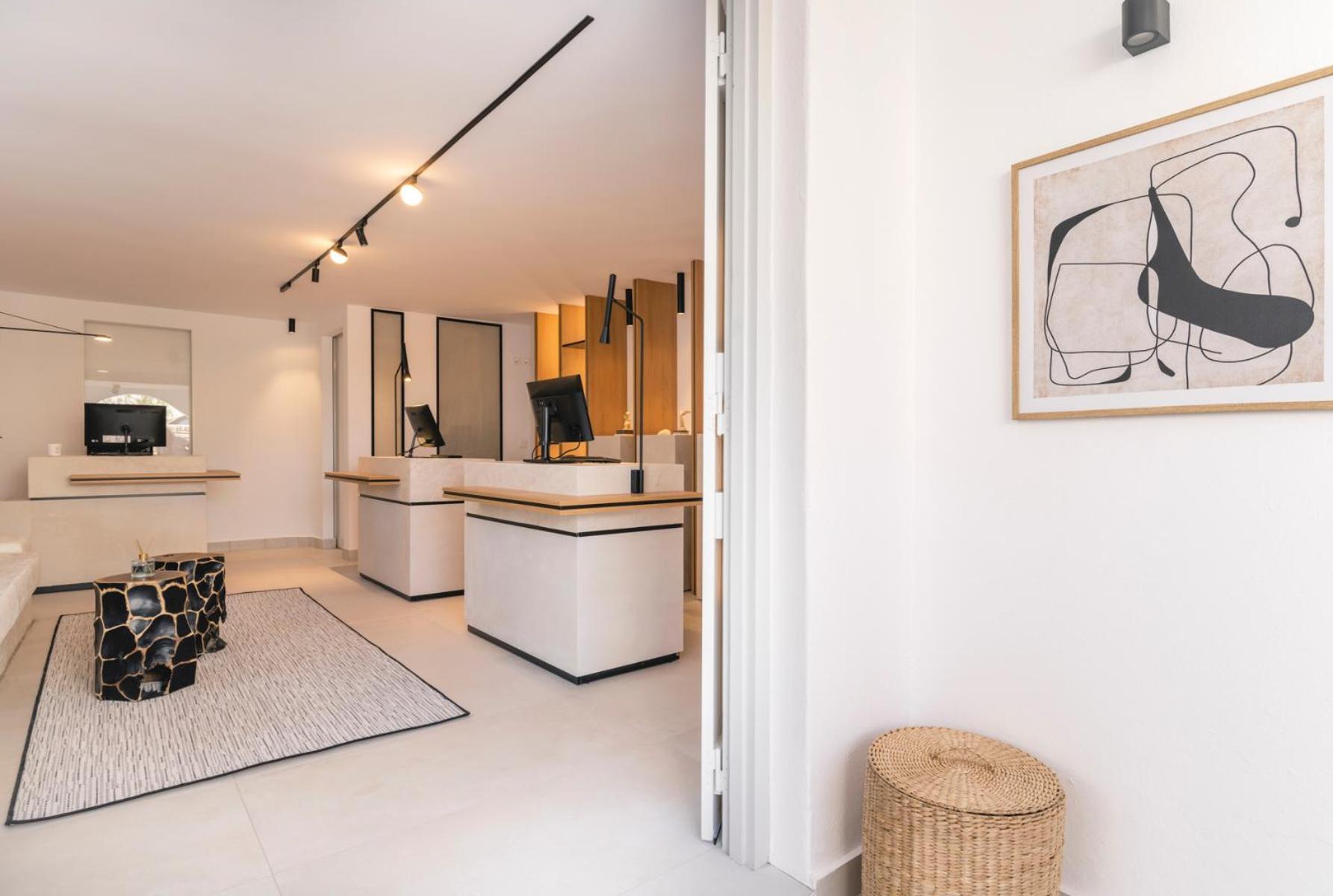 Quartano Suites By Heliessa, Adults Only Náousa Buitenkant foto