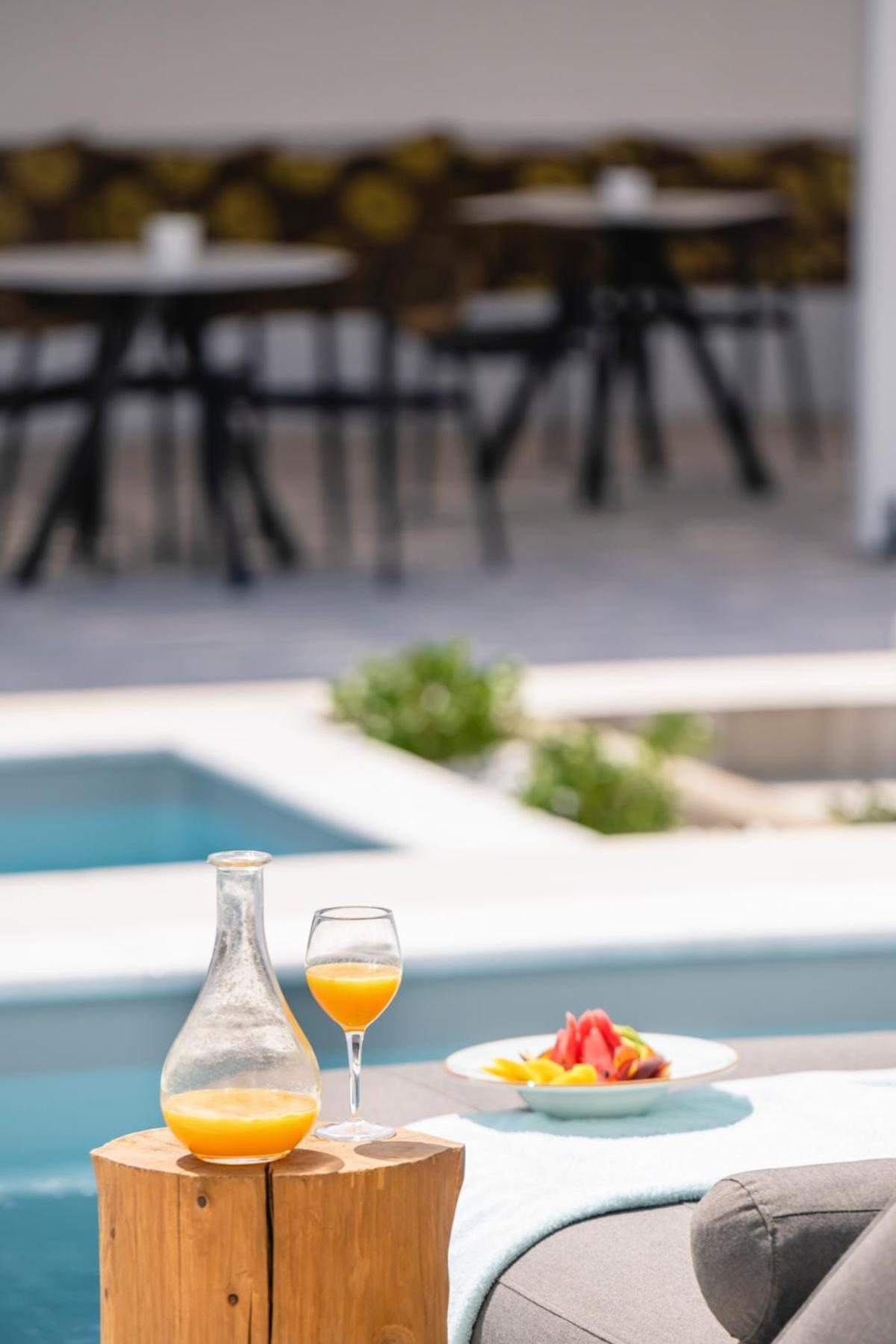 Quartano Suites By Heliessa, Adults Only Náousa Buitenkant foto